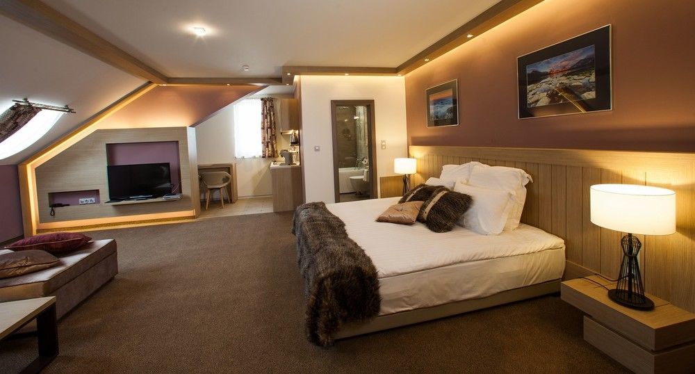 Amira Boutique Hotel Bansko Exterior photo A bedroom at the Hotel de la Poste