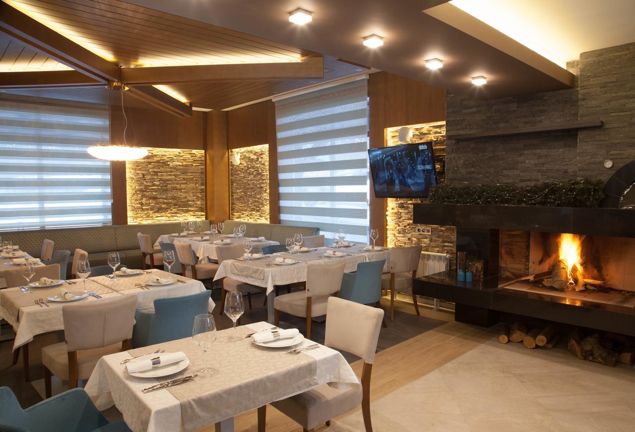 Amira Boutique Hotel Bansko Exterior photo Restaurant in Athens